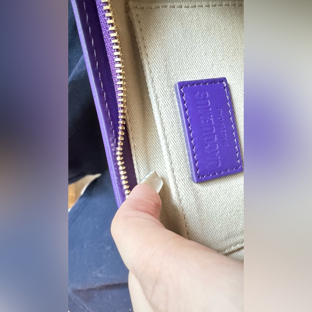 Jacquemus Le Bisou Mousqueton Shoulder Bag - Picture 13 of 16
